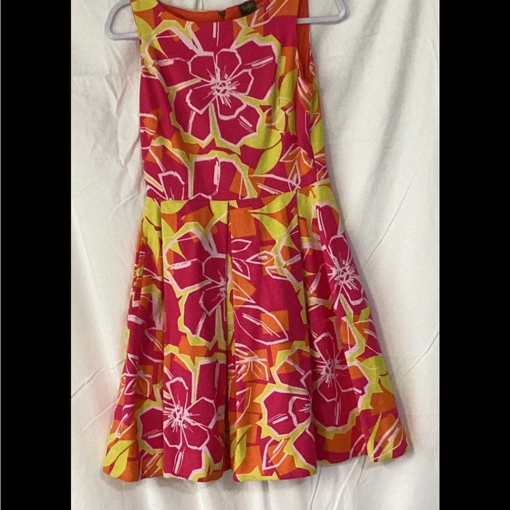 Dress - Picture 3 of 3